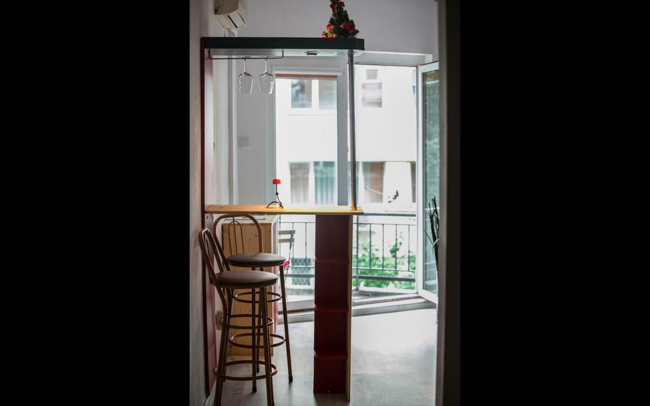 Cismigiu Garden Studio Apartment Bucharest Luaran gambar