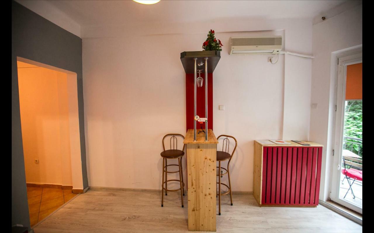 Cismigiu Garden Studio Apartment Bucharest Luaran gambar