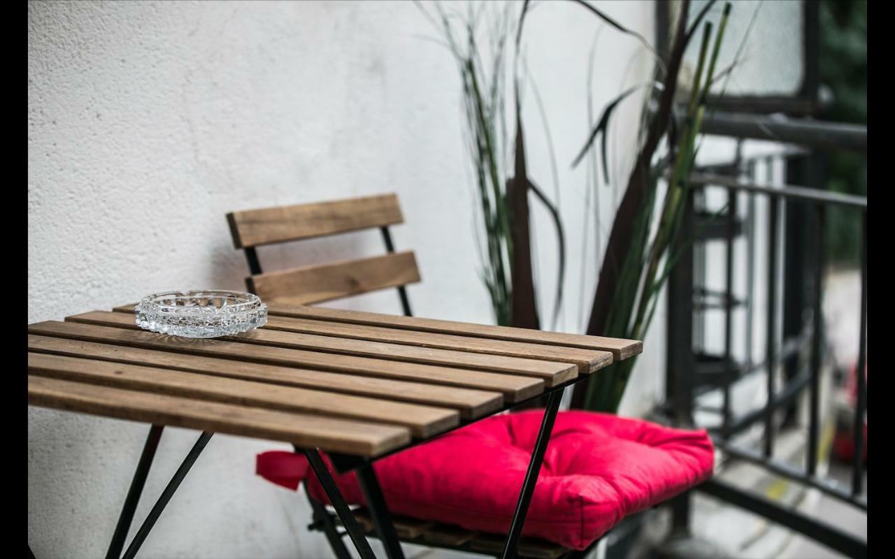 Cismigiu Garden Studio Apartment Bucharest Luaran gambar